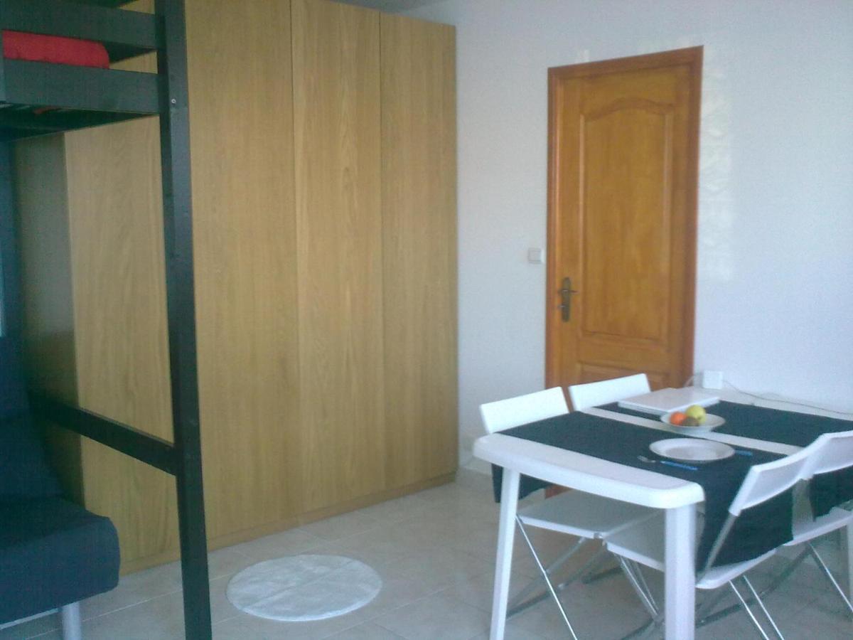 카르쿠에이란느 Studio Climatise. Proche Parking, Commerces Et Mer 아파트 외부 사진